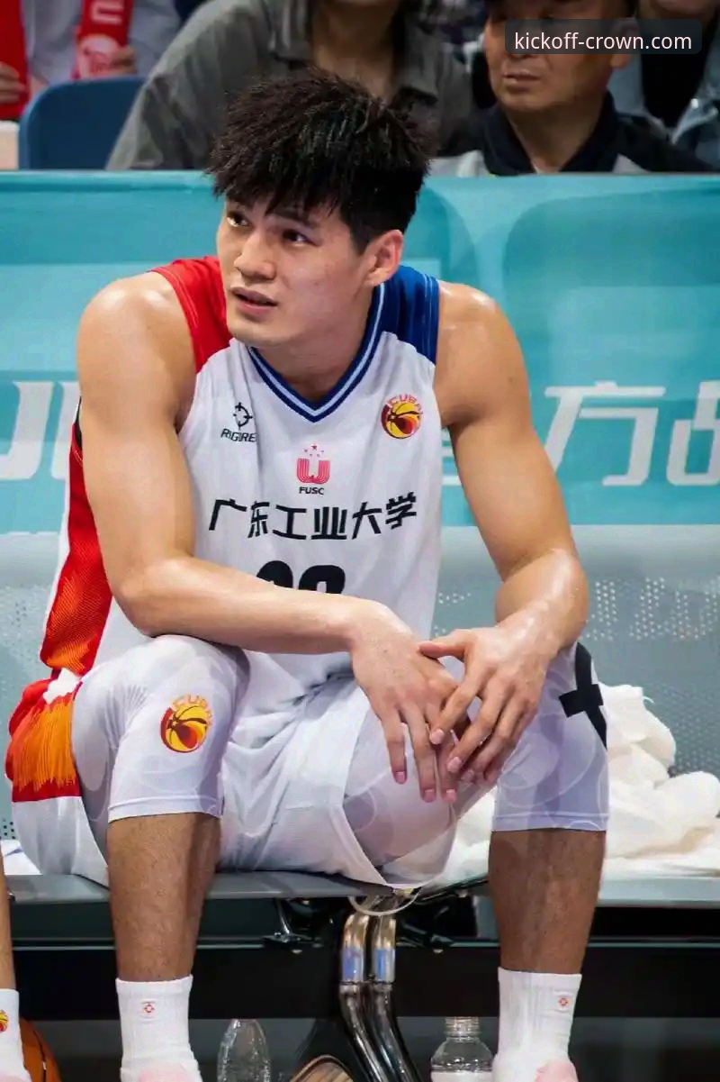 陈国豪回避条款升级事件解析——皇冠足球平台赛事信息获取与CBA卡位战操作教程
